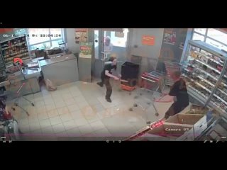 an unknown girl with a knife attacked visitors to the dixy store. {18 06 2024}